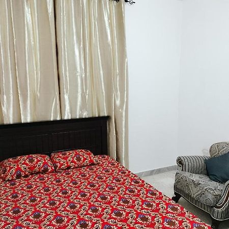Private Room For Rent In Abu Dhabi Exterior photo
