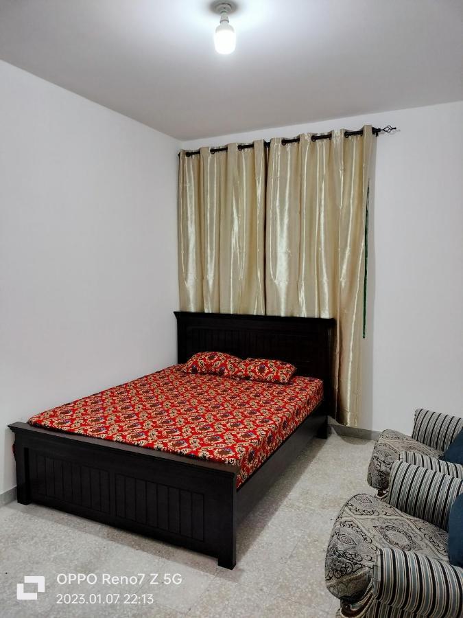 Private Room For Rent In Abu Dhabi Exterior photo
